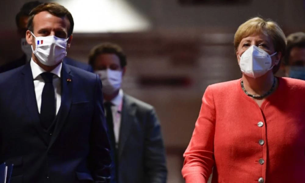 Μακρόν και Μέρκελ στηρίζουν τη στρατηγική της Κομισιόν για τους εμβολιασμούς